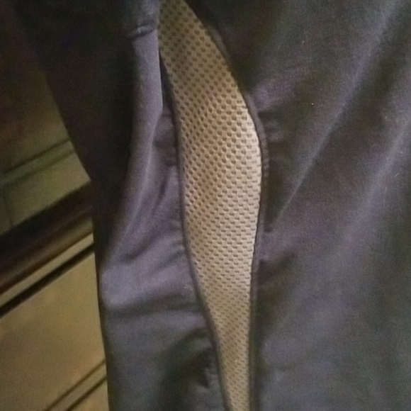 Asics Running Jacket - Picture 4 of 4